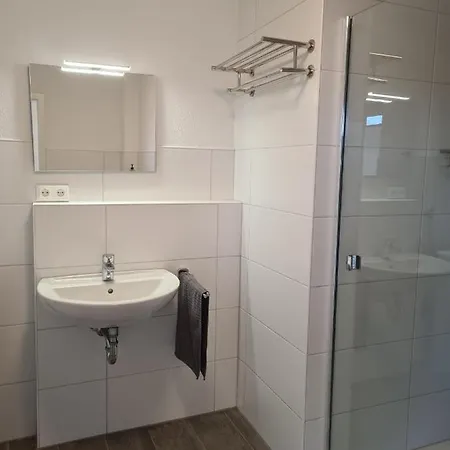 Semesterbostad Haus Petit Chateau *