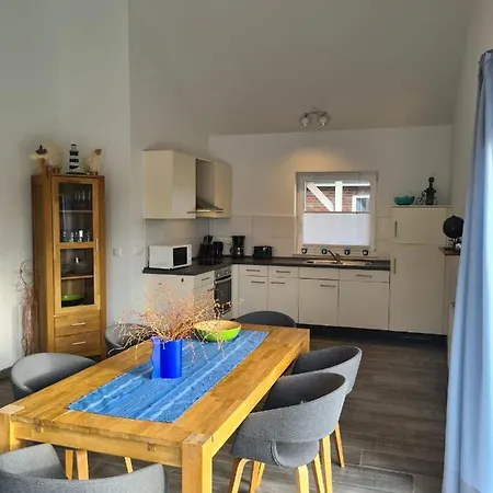 Haus Petit Chateau Semesterbostad Sehestedt (Lower-Saxony)