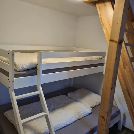 Feriehus Haus Petit Chateau *